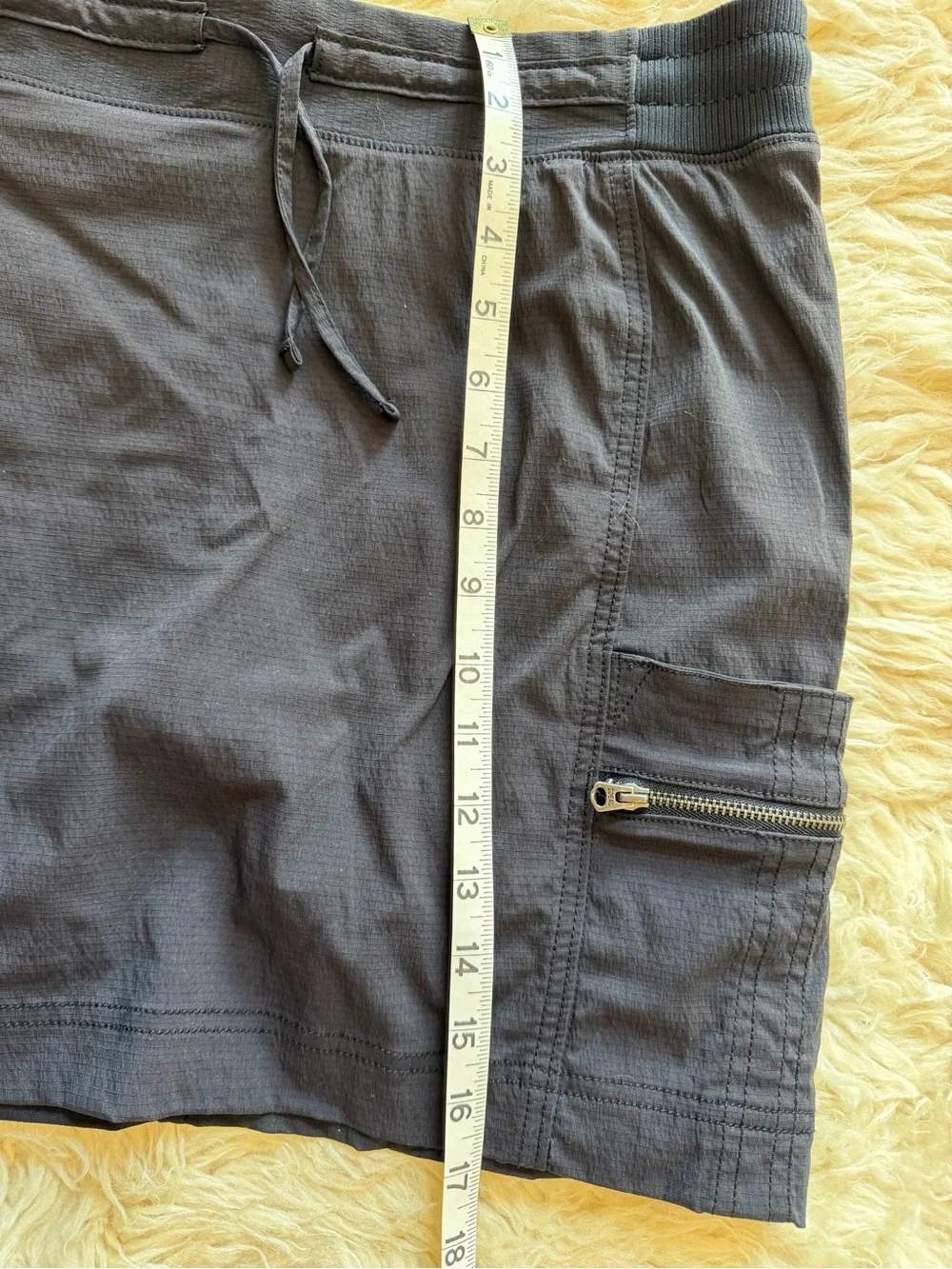 Athleta Women’s Black Active Skort with Zip Pockets size 10